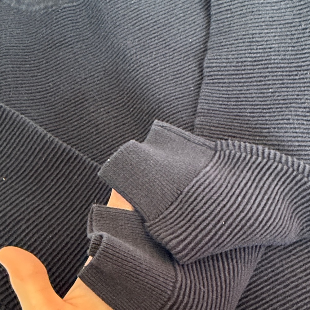Zara Men's Black Ribbed Crewneck Sweater - Picture 3 of 6